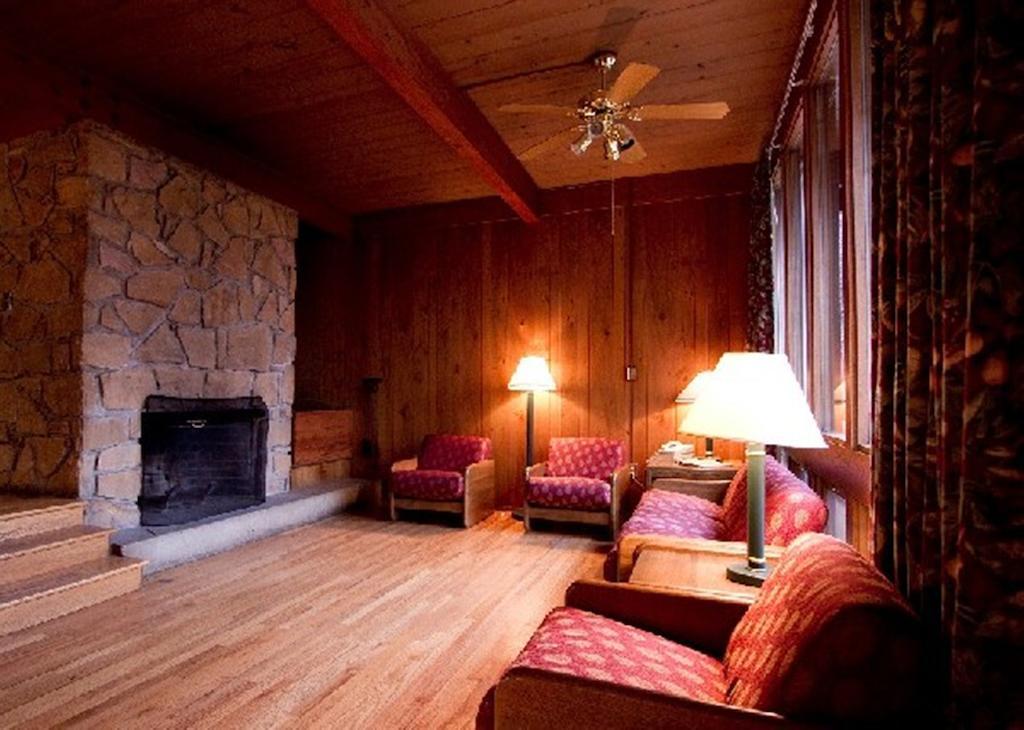 Pipestem Resort State Park Quarto foto