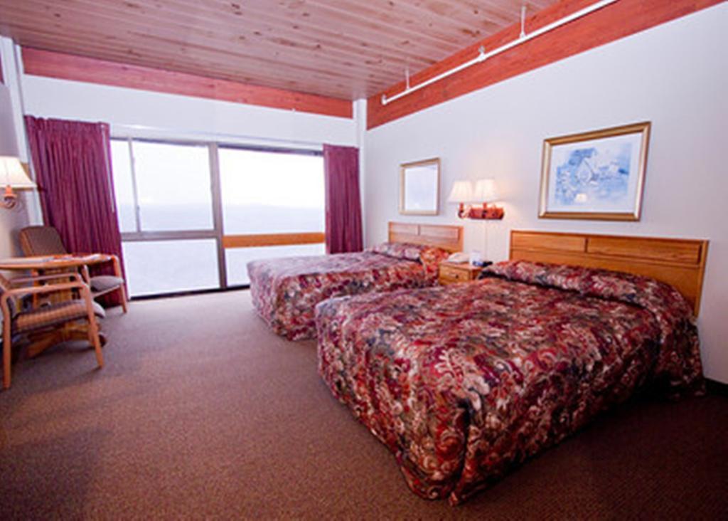 Pipestem Resort State Park Quarto foto